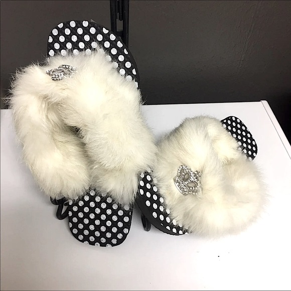 Rabbit Fur Thongs - Picture 4 of 8